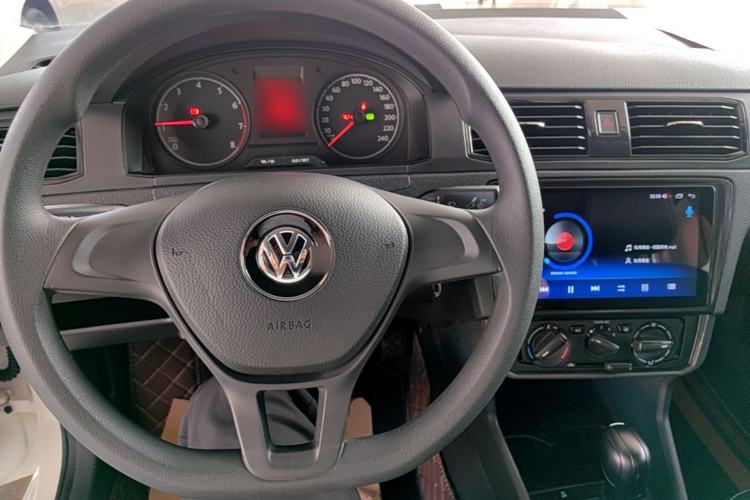 Used Volkswagen Santana 2019 1.5L Automatic Fashion Edition China VI Center Console