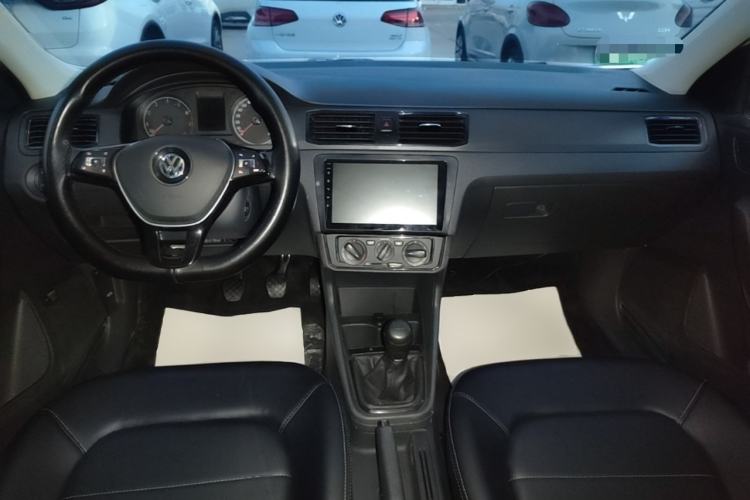 Used Volkswagen Santana 2019 1.5L Manual Fashion Edition China VI Standard Center Console