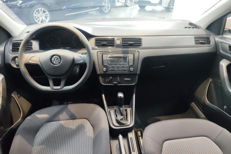 Used Volkswagen Santana 2019 1.5L Automatic Fashion Edition China VI Center Console