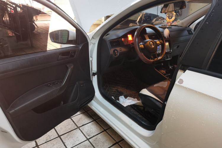 Used Volkswagen Santana 2019 1.5L Manual Fashion Edition China VI Standard Driver Seat