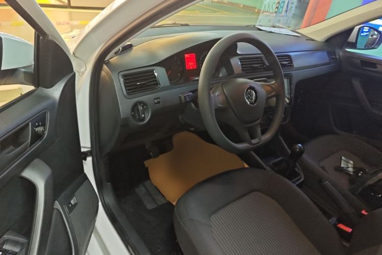 Used Volkswagen Santana 2019 1.5L Manual Fashion Edition China VI Standard Driver Seat