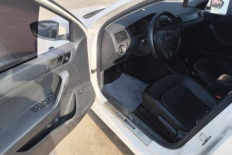 Used Volkswagen Santana 2019 1.5L Manual Fashion Edition China VI Standard Driver Seat