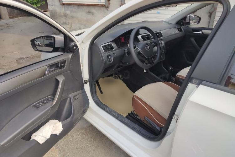 Used Volkswagen Santana 2019 1.5L Manual Fashion Edition China VI Standard Driver Seat