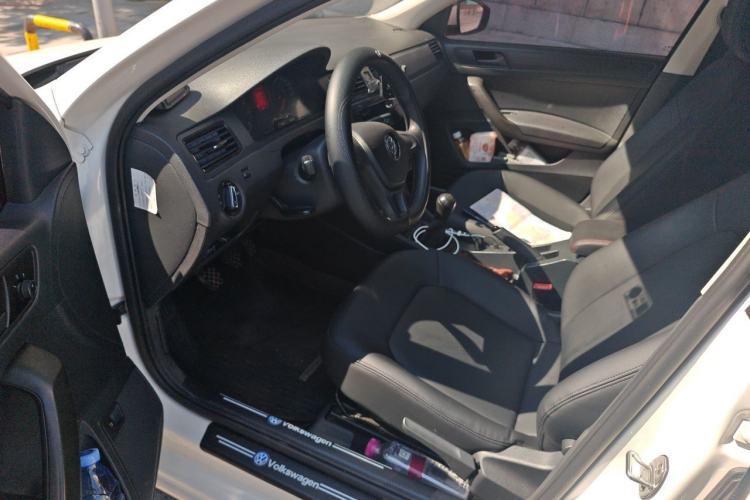 Used Volkswagen Santana 2019 1.5L Manual Fashion Edition China VI Standard Driver Seat