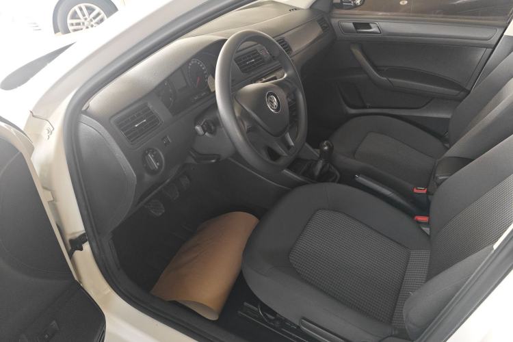 Used Volkswagen Santana 2019 1.5L Manual Fashion Edition China VI Standard Driver Seat