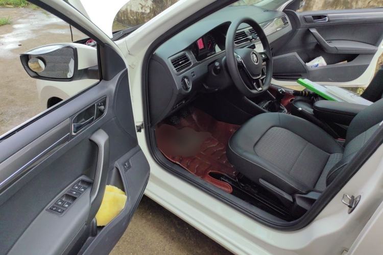 Used Volkswagen Santana 2019 1.5L Manual Comfort Edition China VI Standard Driver Seat