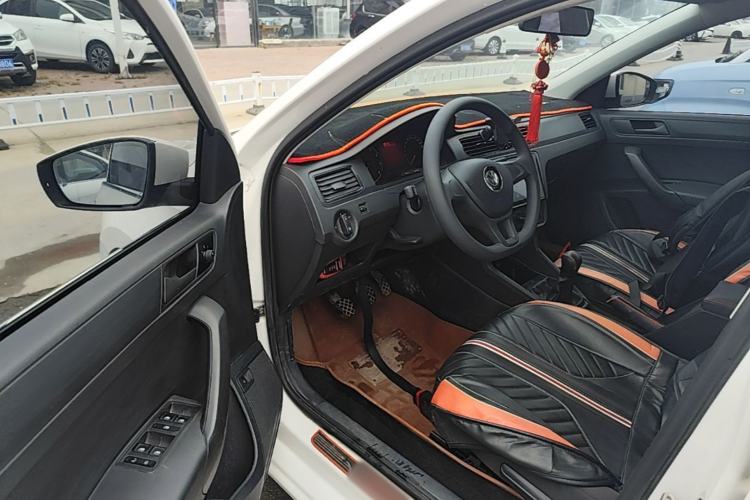 Used Volkswagen Santana 2019 1.5L Manual Fashion Edition China VI Standard Driver Seat