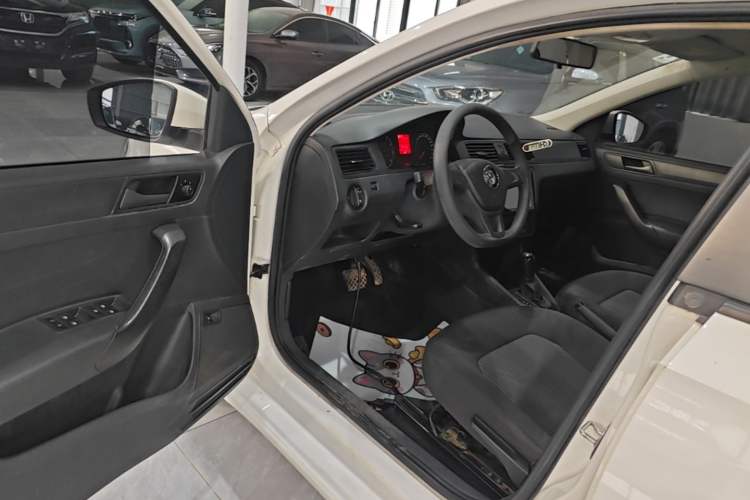 Used Volkswagen Santana 2019 1.5L Automatic Fashion Edition China VI Driver Seat