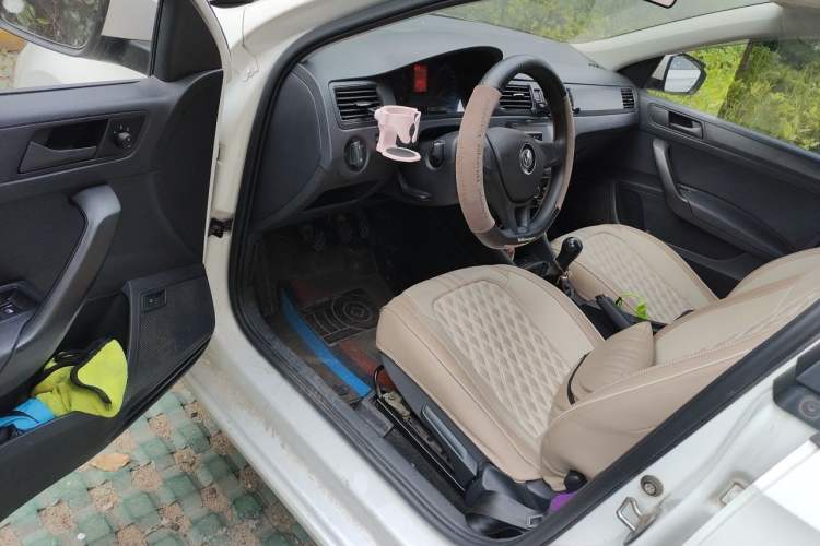 Used Volkswagen Santana 2019 1.5L Manual Fashion Edition China VI Standard Driver Seat