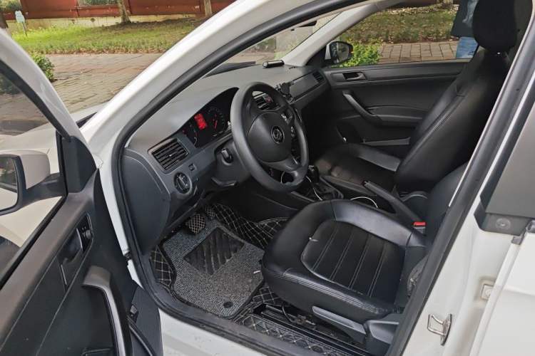 Used Volkswagen Santana 2019 1.5L Automatic Fashion Edition China VI Driver Seat