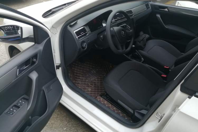 Used Volkswagen Santana 2019 Haona 1.5L Automatic Fashion Edition China VI Standard Driver Seat