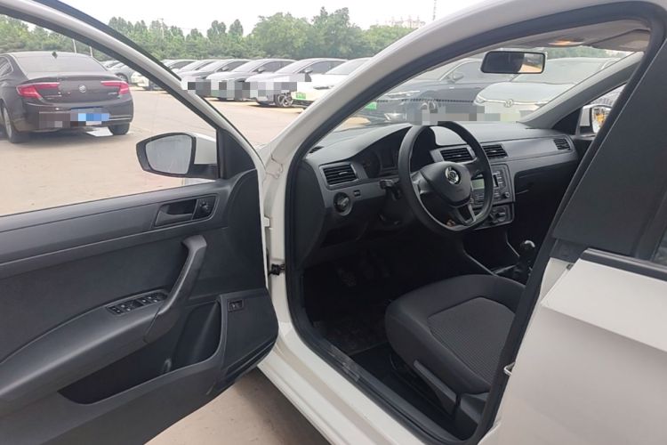 Used Volkswagen Santana 2019 1.5L Manual Fashion Edition China VI Standard Driver Seat