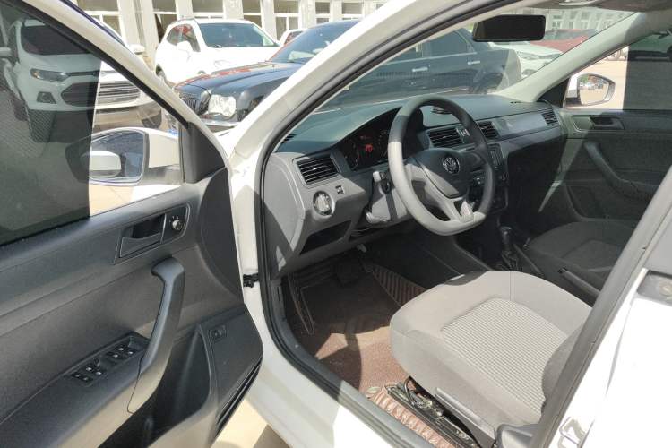 Used Volkswagen Santana 2019 1.5L Automatic Fashion Edition China VI Driver Seat
