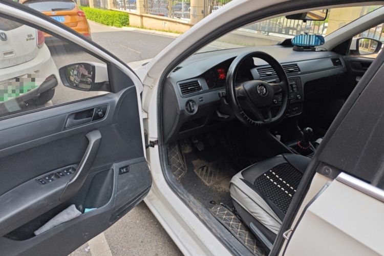 Used Volkswagen Santana 2019 1.5L Manual Fashion Edition China VI Standard Driver Seat