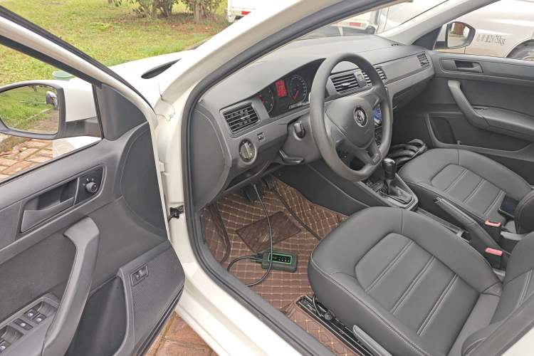 Used Volkswagen Santana 2019 1.5L Automatic Fashion Edition China VI Driver Seat
