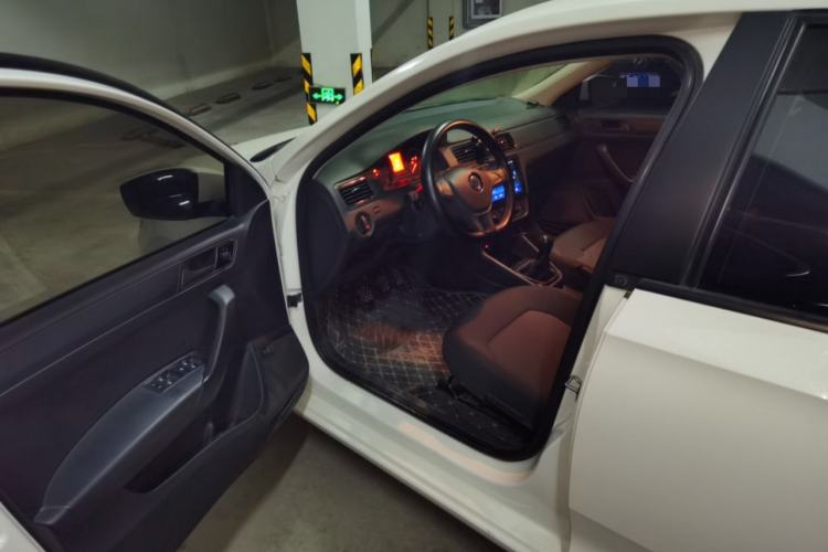 Used Volkswagen Santana 2019 1.5L Manual Fashion Edition China VI Standard Driver Seat