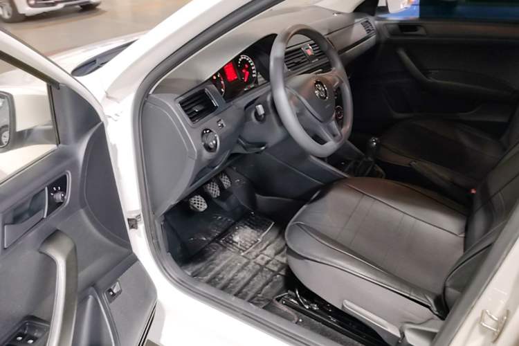 Used Volkswagen Santana 2019 1.5L Manual Fashion Edition China VI Standard Driver Seat