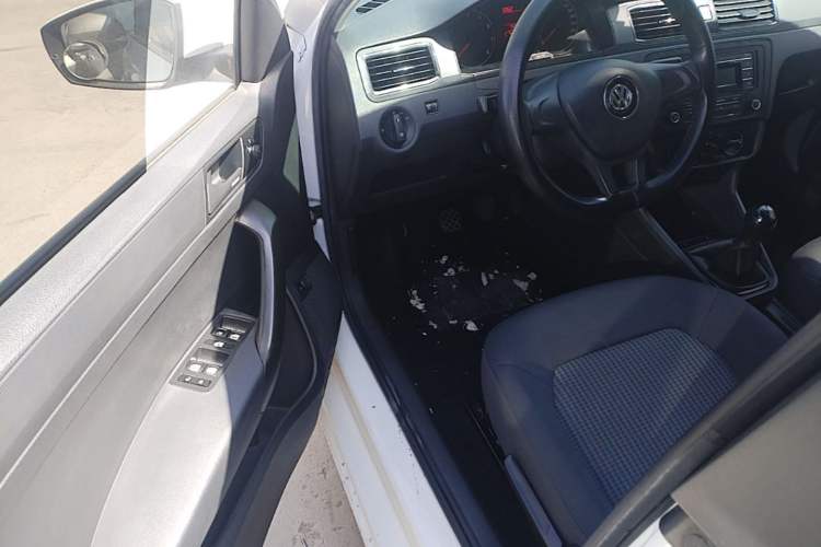 Used Volkswagen Santana 2019 1.5L Manual Fashion Edition China VI Standard Driver Seat