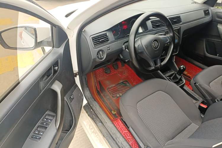 Used Volkswagen Santana 2019 1.5L Manual Fashion Edition China VI Standard Driver Seat