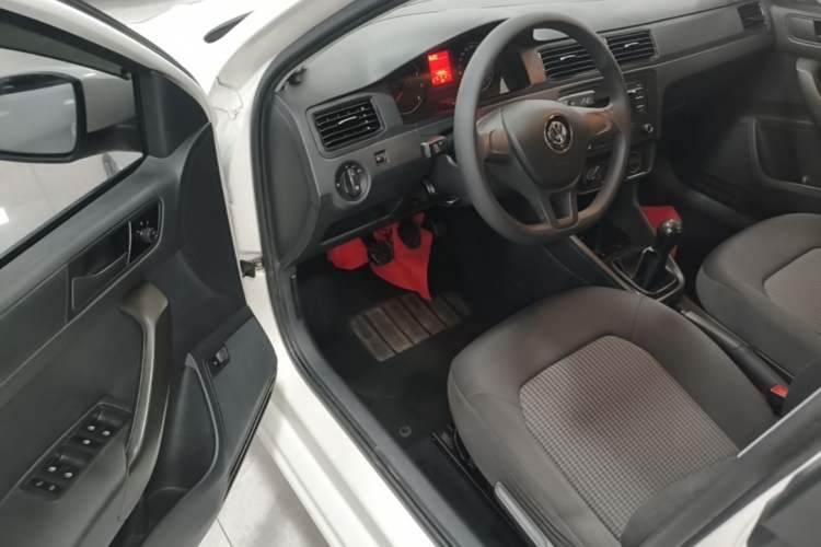 Used Volkswagen Santana 2019 1.5L Manual Fashion Edition China VI Standard Driver Seat