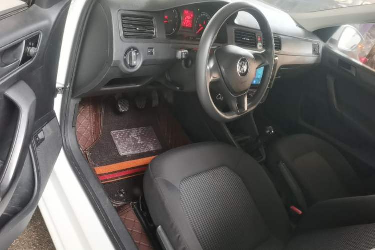 Used Volkswagen Santana 2019 1.5L Manual Fashion Edition China VI Standard Driver Seat