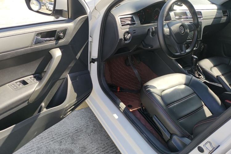 Used Volkswagen Santana 2019 Haona 1.5L Automatic Fashion Edition China VI Standard Driver Seat