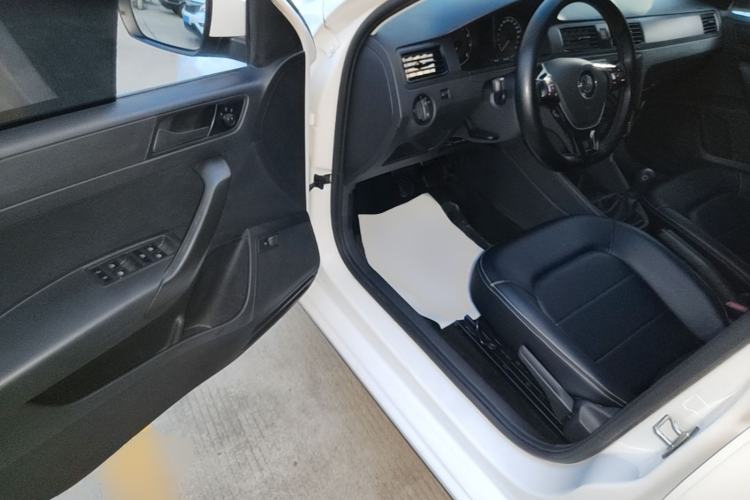 Used Volkswagen Santana 2019 1.5L Manual Fashion Edition China VI Standard Driver Seat