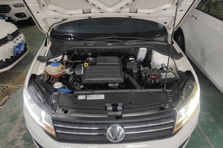 Used Volkswagen Santana 2019 1.5L Manual Fashion Edition China VI Standard Engine Bay