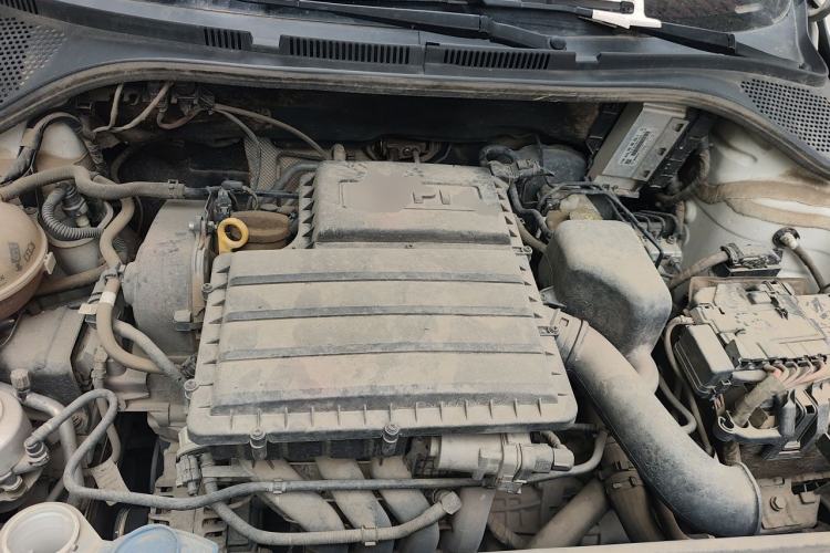 Used Volkswagen Santana 2019 1.5L Automatic Fashion Edition China VI Engine Bay
