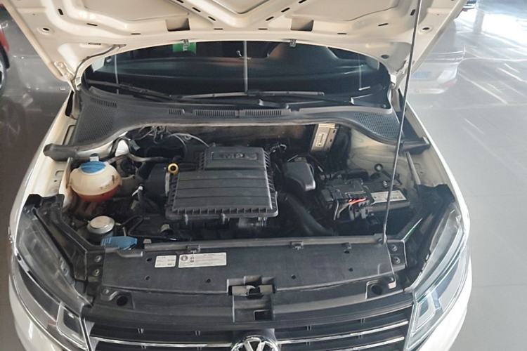 Used Volkswagen Santana 2019 1.5L Automatic Fashion Edition China VI Engine Bay
