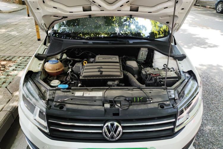 Used Volkswagen Santana 2019 1.5L Manual Fashion Edition China VI Standard Engine Bay