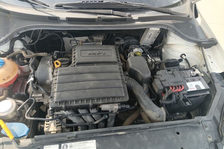 Used Volkswagen Santana 2019 1.5L Automatic Fashion Edition China VI Engine Bay