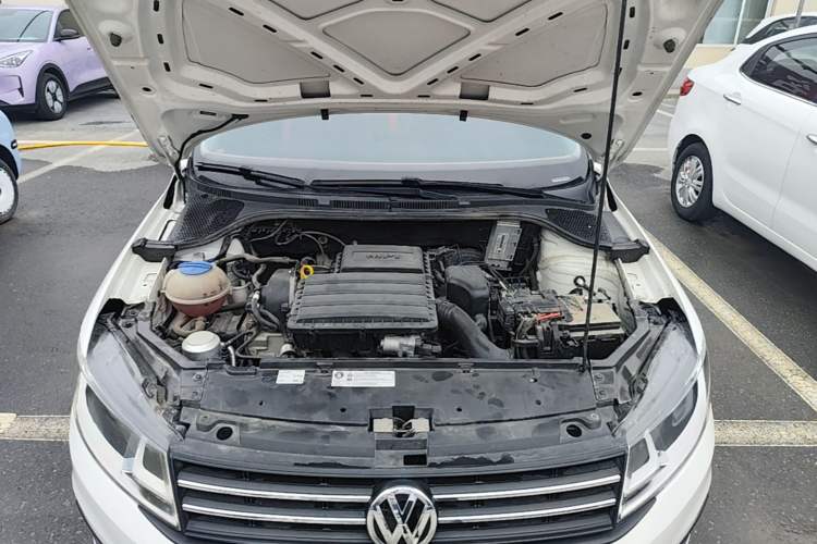 Used Volkswagen Santana 2019 1.5L Manual Fashion Edition China VI Standard Engine Bay