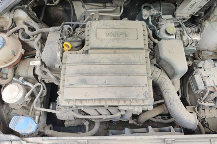 Used Volkswagen Santana 2019 1.5L Manual Fashion Edition China VI Standard Engine Bay