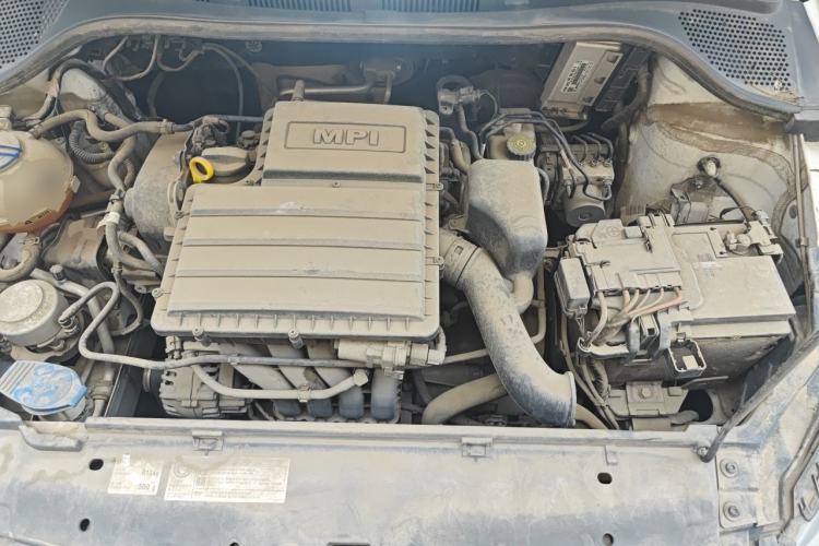 Used Volkswagen Santana 2019 1.5L Manual Fashion Edition China VI Standard Engine Bay
