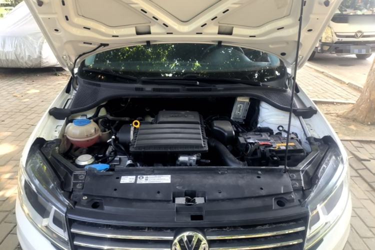 Used Volkswagen Santana 2019 1.5L Automatic Fashion Edition China VI Engine Bay