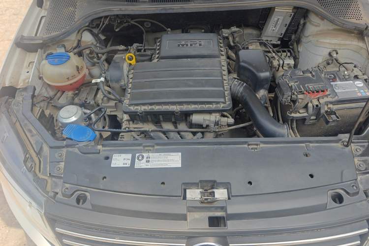 Used Volkswagen Santana 2019 1.5L Manual Fashion Edition China VI Standard Engine Bay