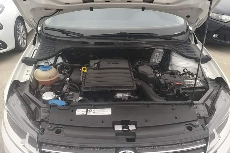 Used Volkswagen Santana 2019 1.5L Automatic Fashion Edition China VI Engine Bay