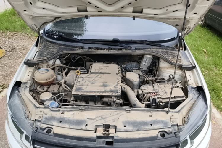 Used Volkswagen Santana 2019 1.5L Automatic Fashion Edition China VI Engine Bay