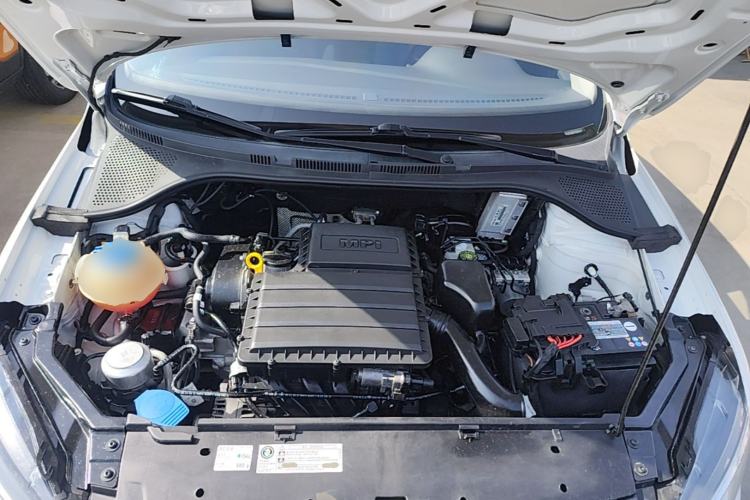 Used Volkswagen Santana 2019 1.5L Manual Fashion Edition China VI Standard Engine Bay