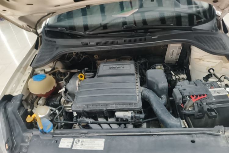 Used Volkswagen Santana 2019 1.5L Manual Fashion Edition China VI Standard Engine Bay