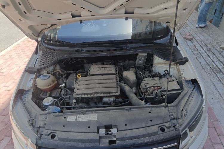 Used Volkswagen Santana 2019 1.5L Automatic Fashion Edition China VI Engine Bay