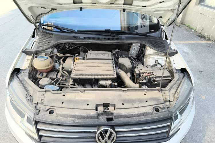Used Volkswagen Santana 2019 1.5L Manual Fashion Edition China VI Standard Engine Bay