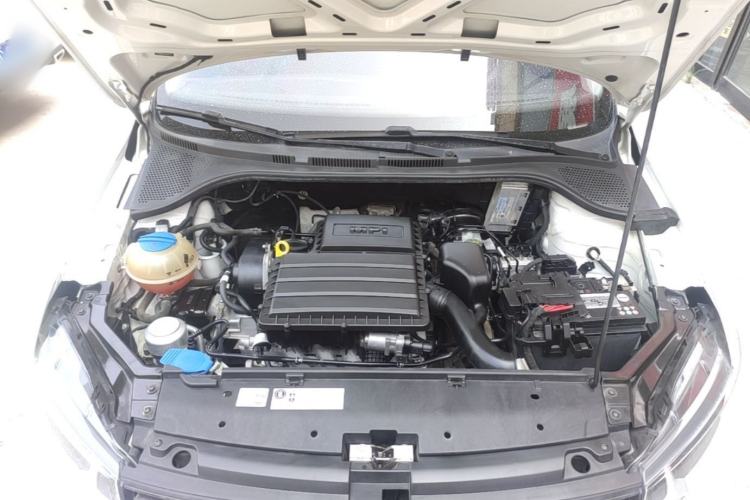 Used Volkswagen Santana 2019 1.5L Automatic Fashion Edition China VI Engine Bay