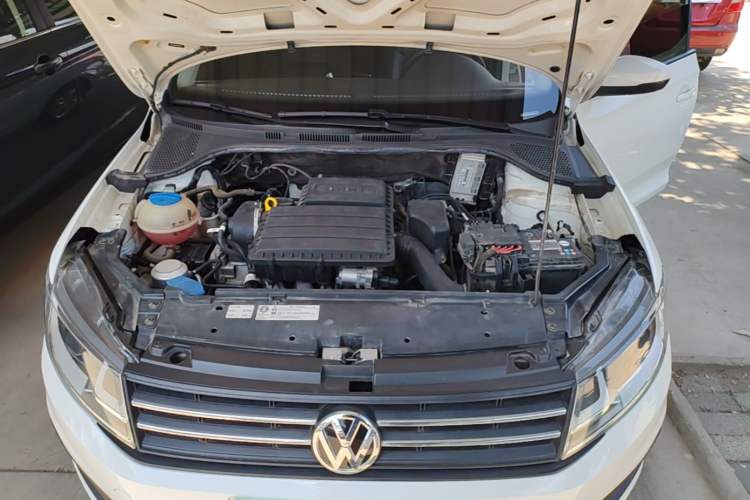 Used Volkswagen Santana 2019 1.5L Manual Fashion Edition China VI Standard Engine Bay