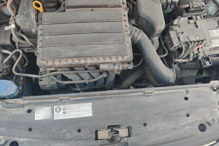 Used Volkswagen Santana 2019 1.5L Automatic Fashion Edition China VI Engine Bay