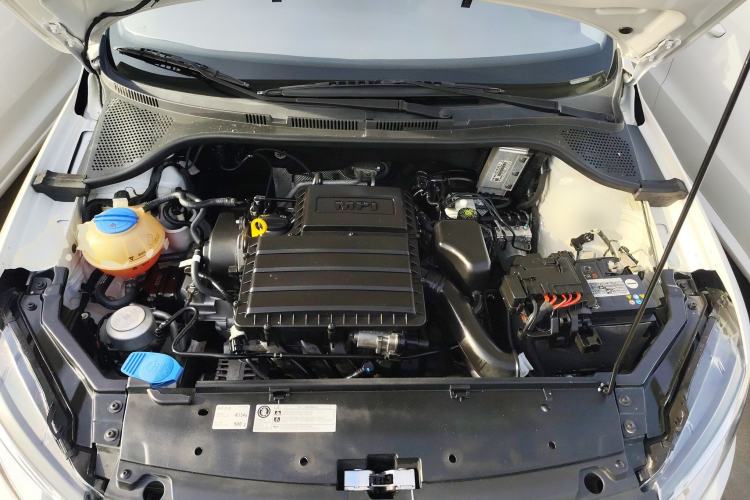 Used Volkswagen Santana 2019 1.5L Manual Fashion Edition China VI Standard Engine Bay