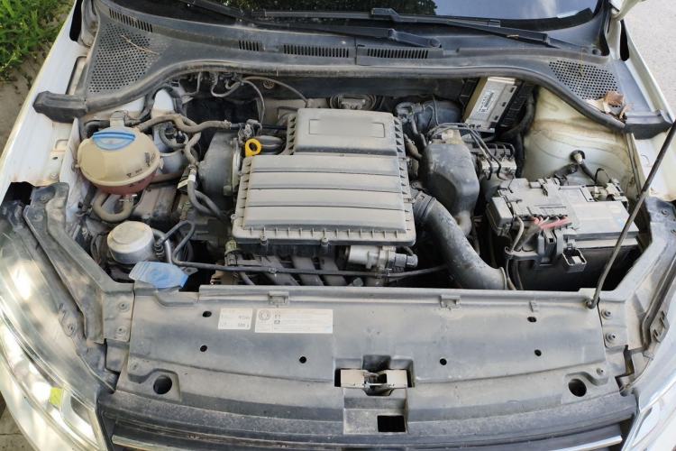 Used Volkswagen Santana 2019 1.5L Manual Fashion Edition China VI Standard Engine Bay