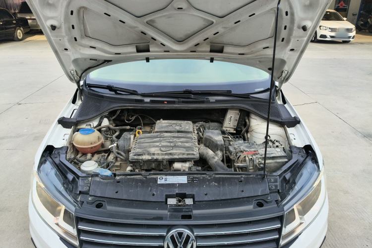 Used Volkswagen Santana 2019 1.5L Manual Fashion Edition China VI Standard Engine Bay