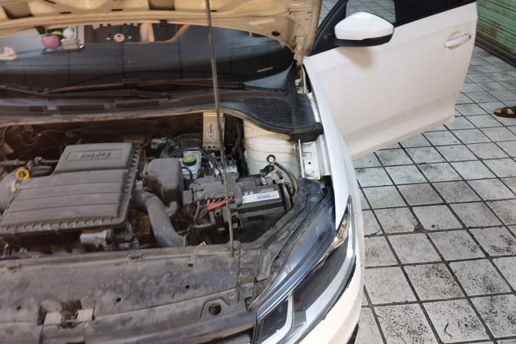 Used Volkswagen Santana 2019 1.5L Manual Fashion Edition China VI Standard Engine Bay Left